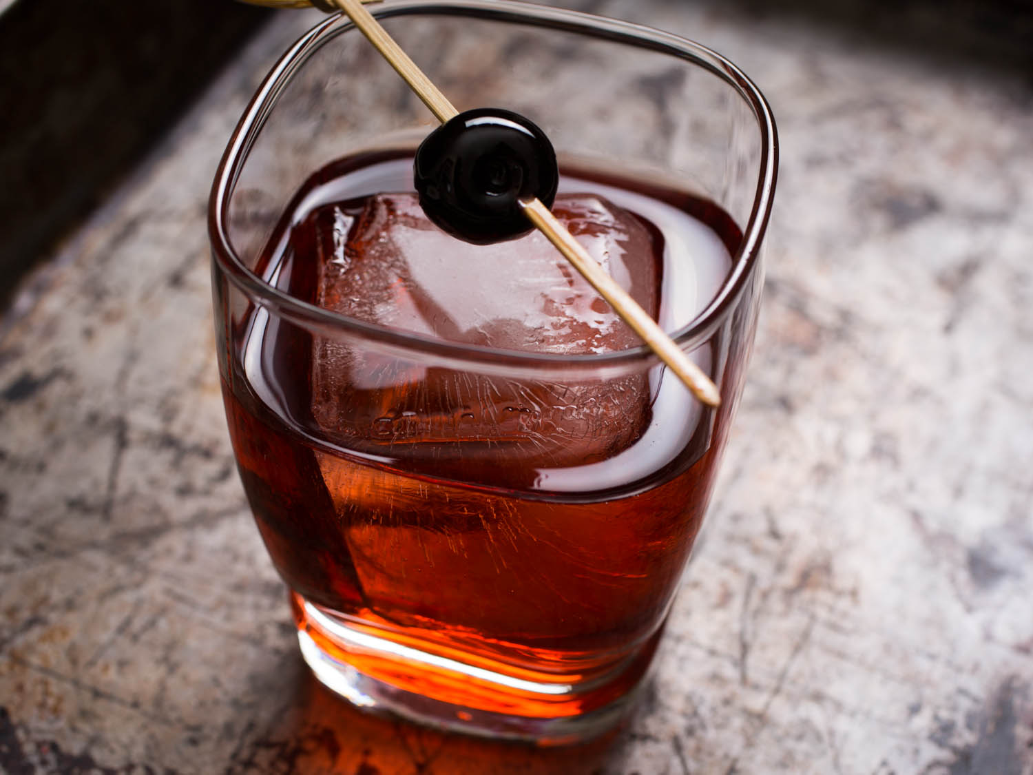 5-cocktails-with-sweet-vermouth-that-ll-make-you-go-yum-unsobered