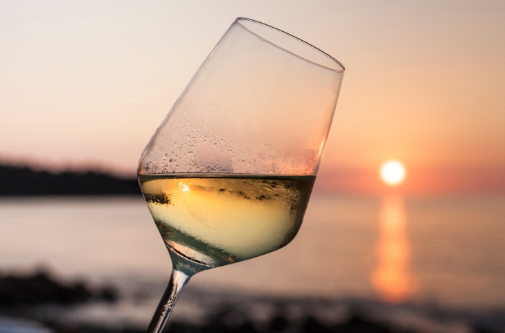 How To Make Cheap White Wine Taste Better