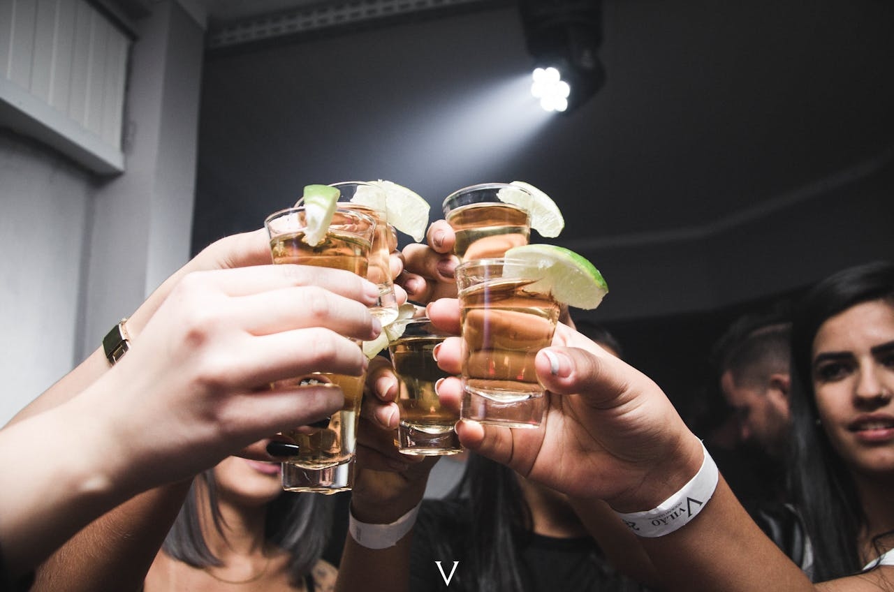 Best Tequila Bar Drinks To Order: Top Picks For 2025 