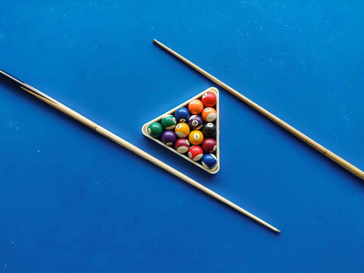 Bar Games From Around the World You Should Try With Friends