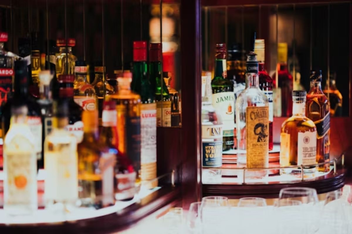 Diwali 2025: Are Alcohol Prices Set to Rise in India This Festive Season? 