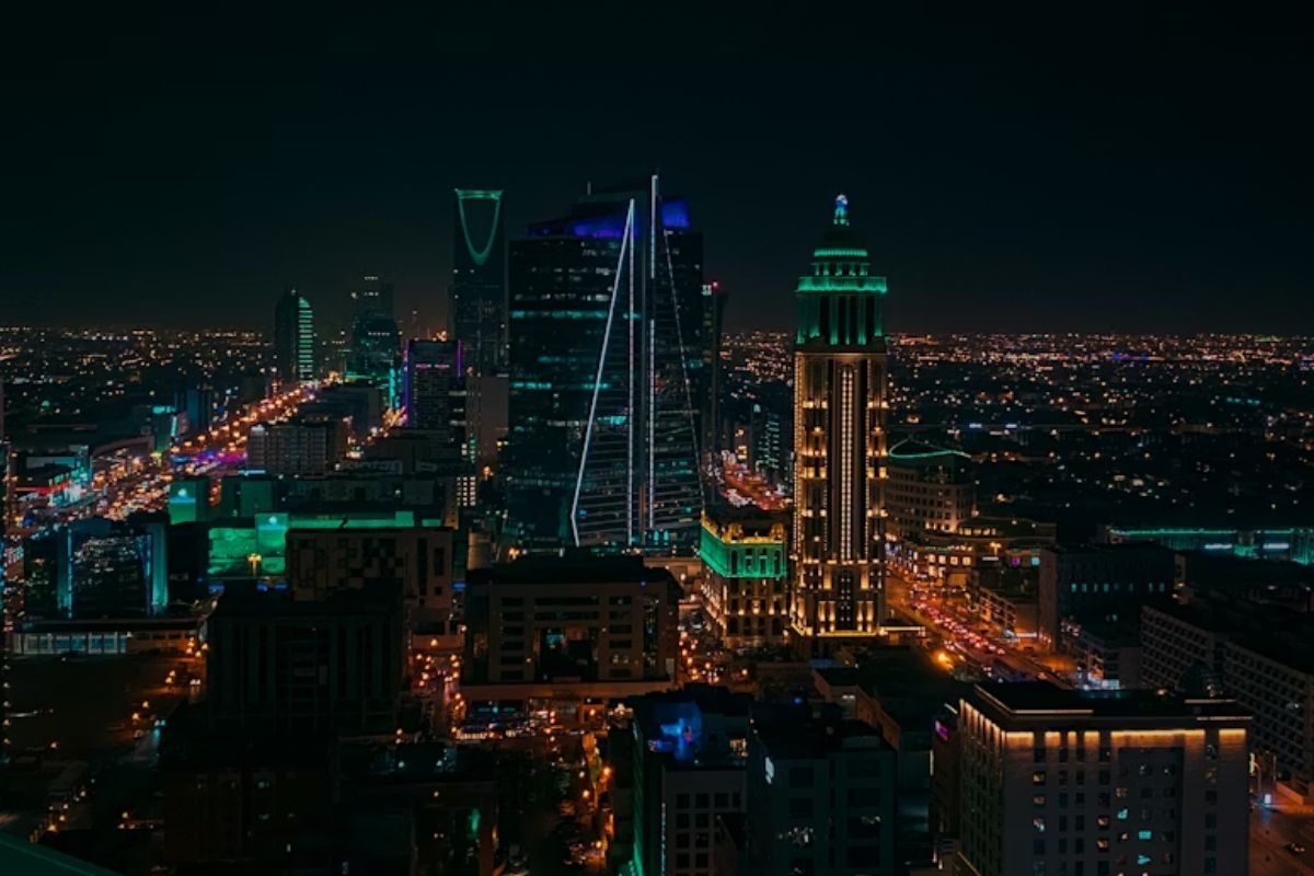 Non-Muslim Residents Can Now Buy Alcohol in Saudi Arabia, But Conditions Apply