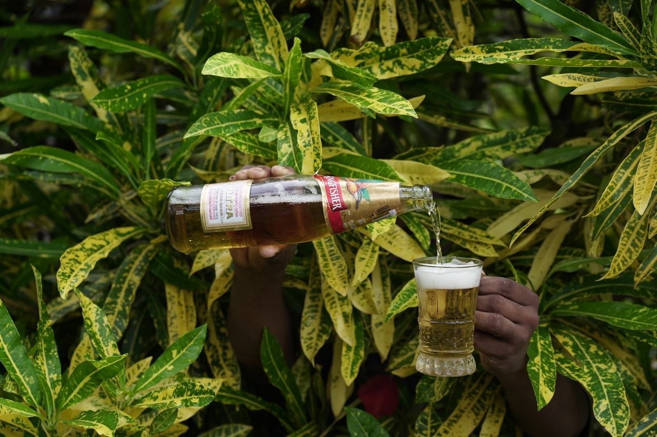 Decoding India's Drinking Etiquette: 5 Rules Nobody Warns You About