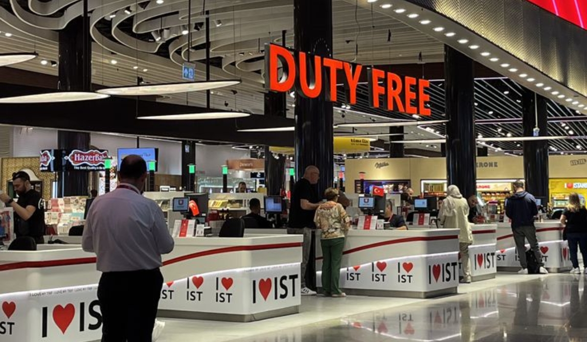 How Much Alcohol Can You Carry From Dubai To India? Duty-Free Limits Explained