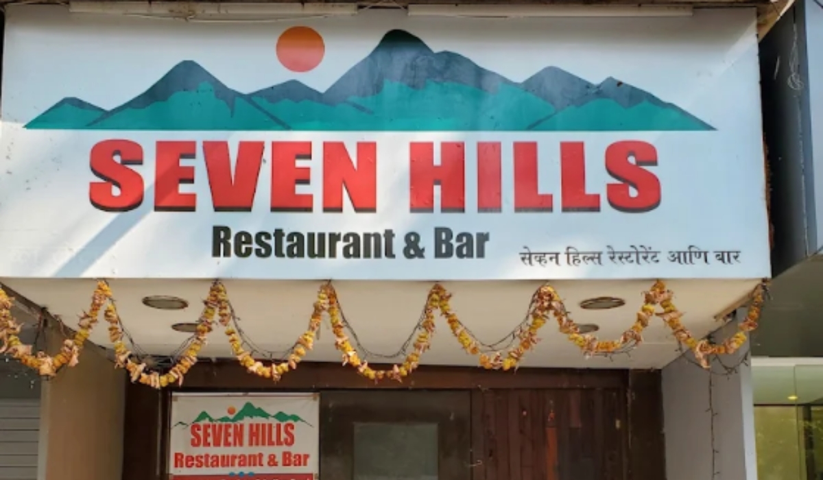 7 Hills Review: The Dingiest Bar That Somehow Nails The Experience
