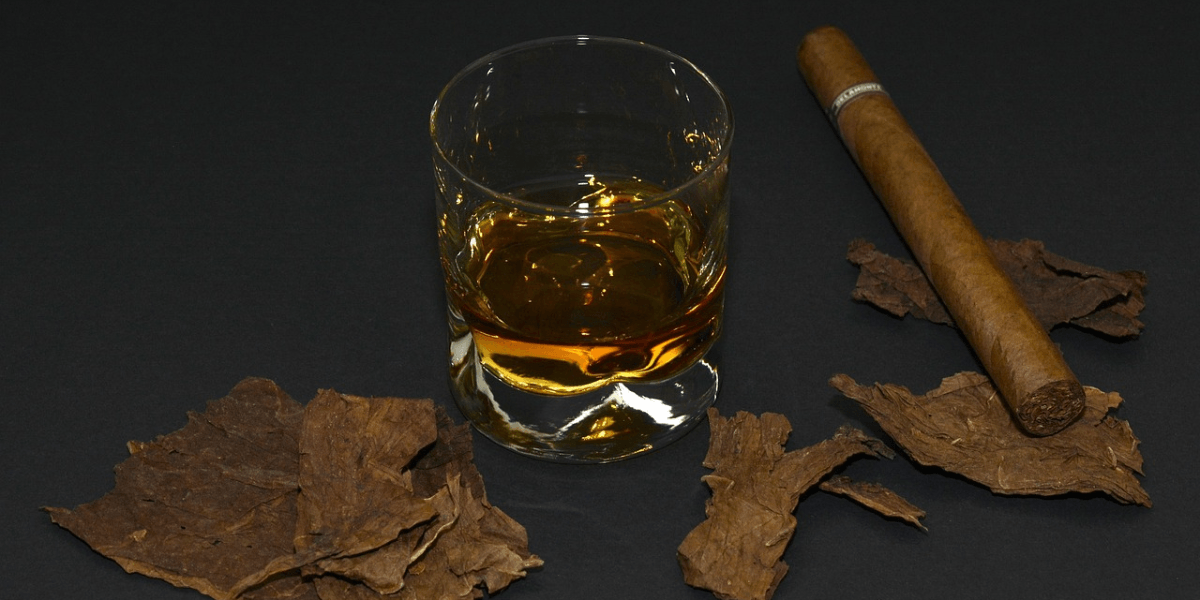 Best Rainy Day Whiskey Cocktails To Try