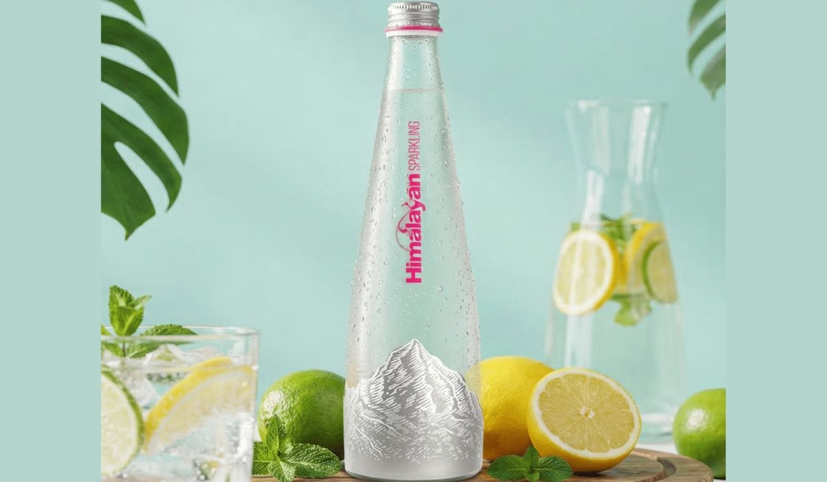 What Is The Difference Between Soda And Sparkling Water? Find Out Here