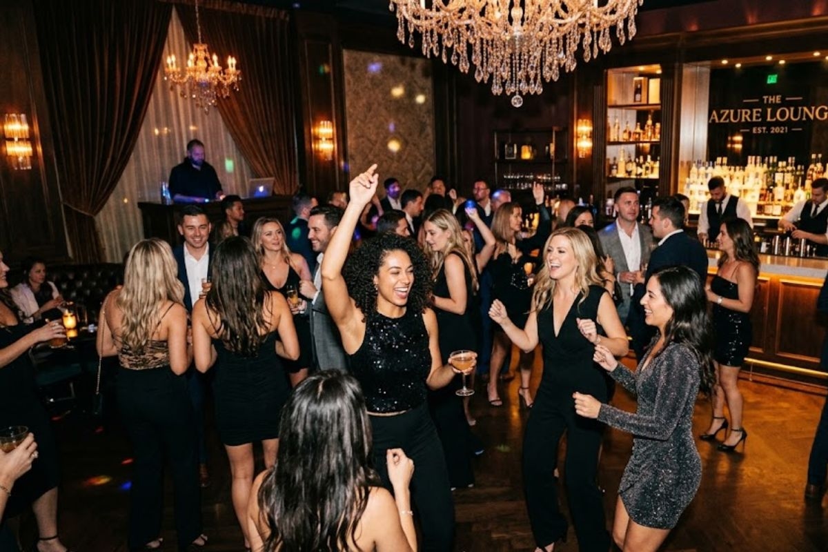 5 Things Women Should Know Before Ordering Drinks At A New Bar