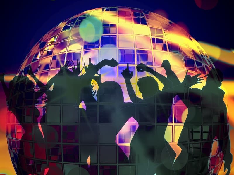 Top 6 Bars/Pubs For Bollywood Night In Mumbai