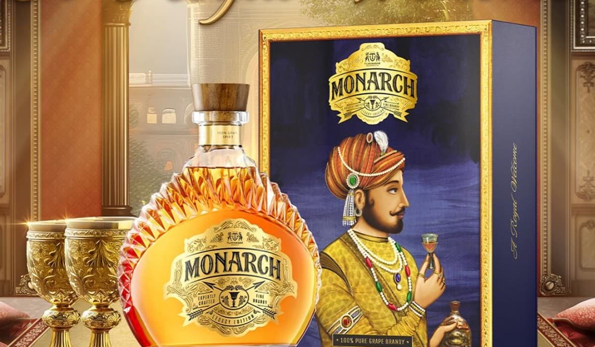 India’s Largest Brandy Maker Unveils Their First Premium Brandy –  Monarch Legacy Edition
