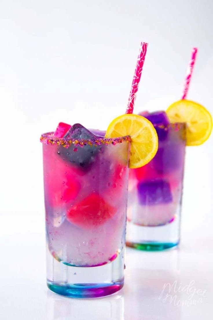 8 Best Colorful Cocktails To Try Right Now