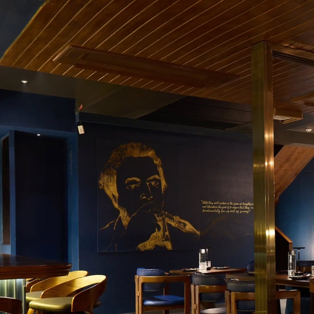 Hitchens Bar: Where Cocktails Meet Conversations in Khar