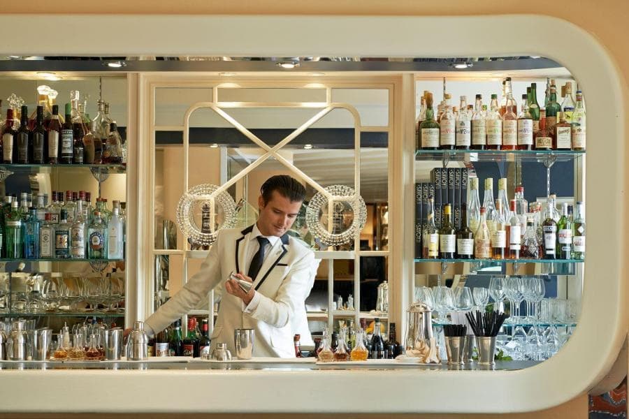 The Top 5 Bars In The World 2017