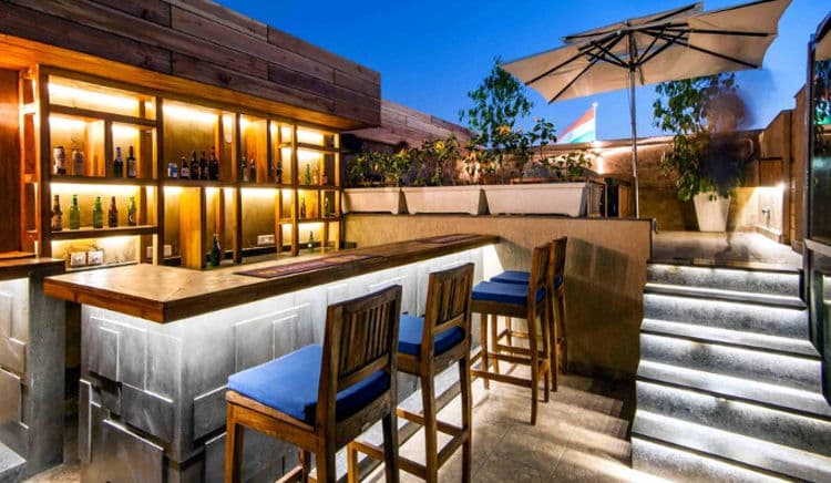 Best Bars in Connaught Place