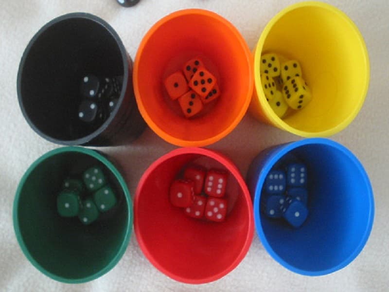 Drunk Games: 5 Fun Drinking Games Everyone Should Play