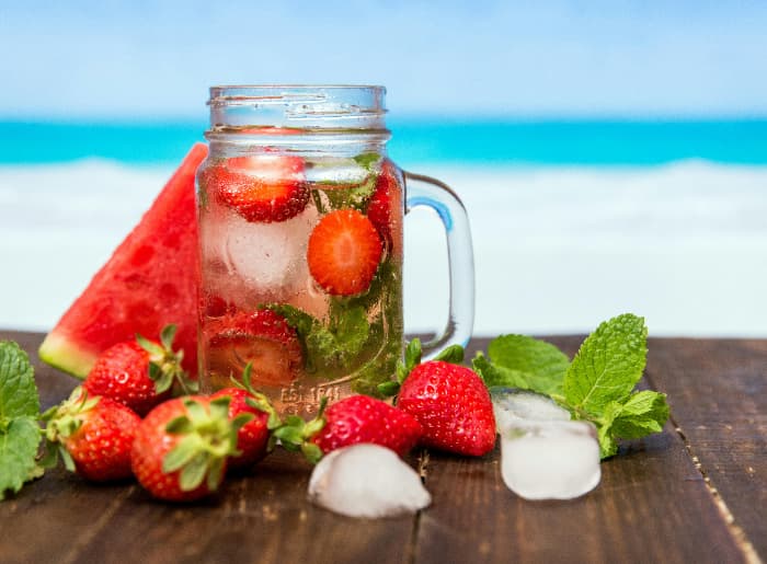 Strawberries and mints