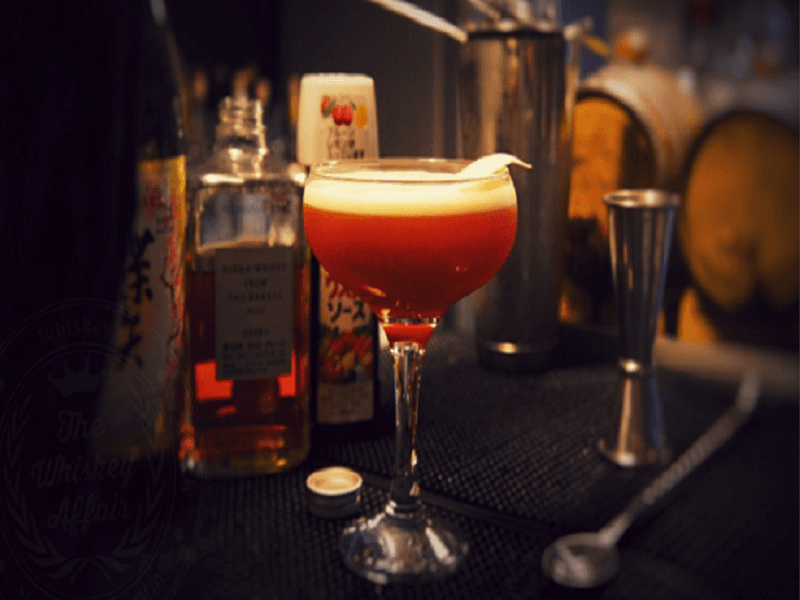 4 Whiskey Based Cocktails You Can Make At Home