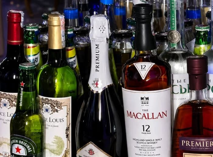 alcohol wedding gifts India