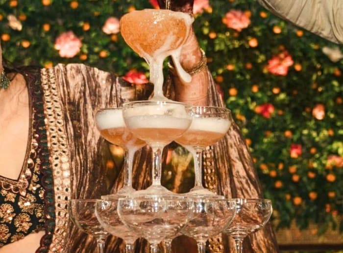 alcohol wedding gifts India