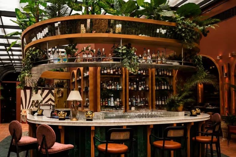 best bars in mumbai for friday