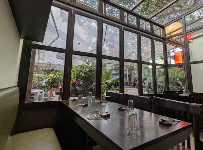 Bombay Daak, a 30-seat bar in Bandra, Mumbai 