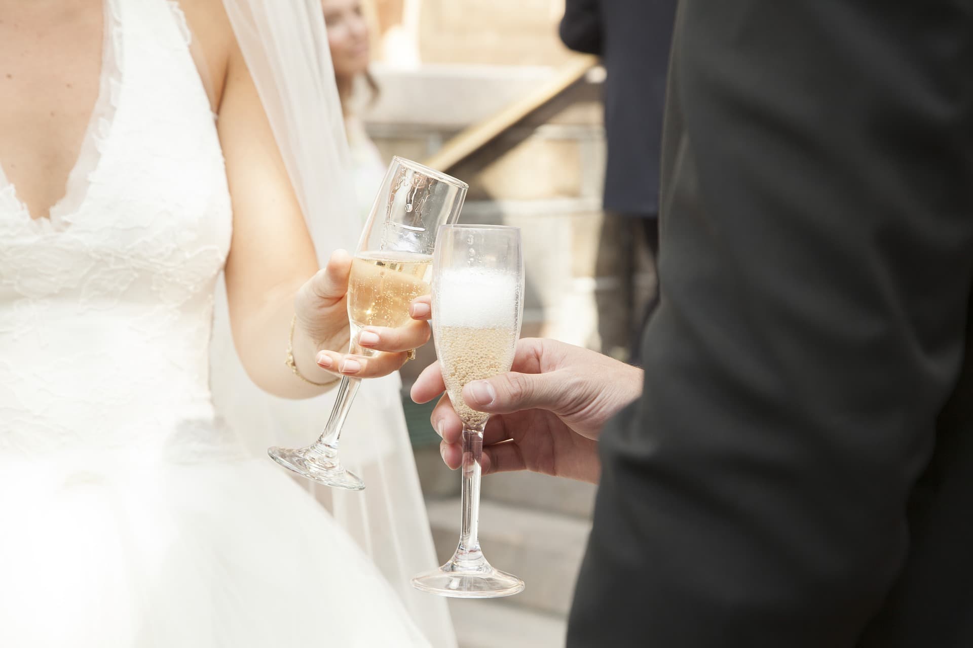 Alcohol Should Be Served At Every Wedding, Here's Why...