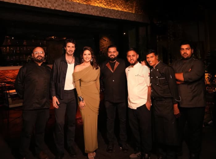 Cocktail Theater In Delhi 