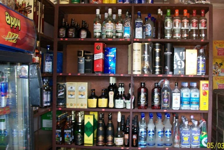 delhi liqour shop closure
