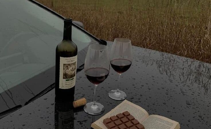 6 Hot Cocktails To Try When It’s Raining Cats And Dogs