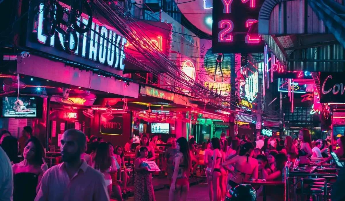 What Should Indians Know About Drinking In Thailand? Alcohol Laws, Drinking Age And Fines Explained