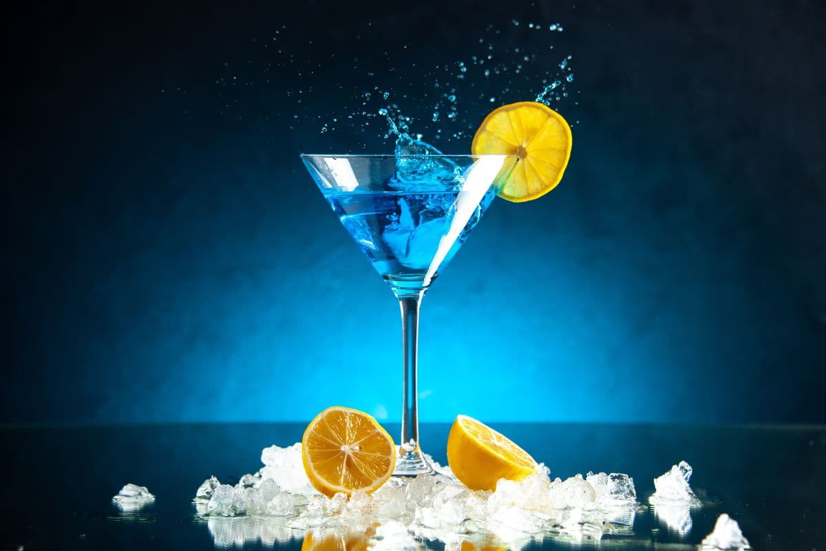 Low-ABV Cocktails: How Mindful Drinking and 'Low-Alcohol Cocktails' Are Redefining Bars in 2025