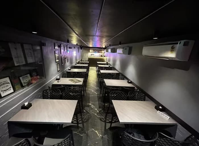 7 Hills Bar, Juhu Review