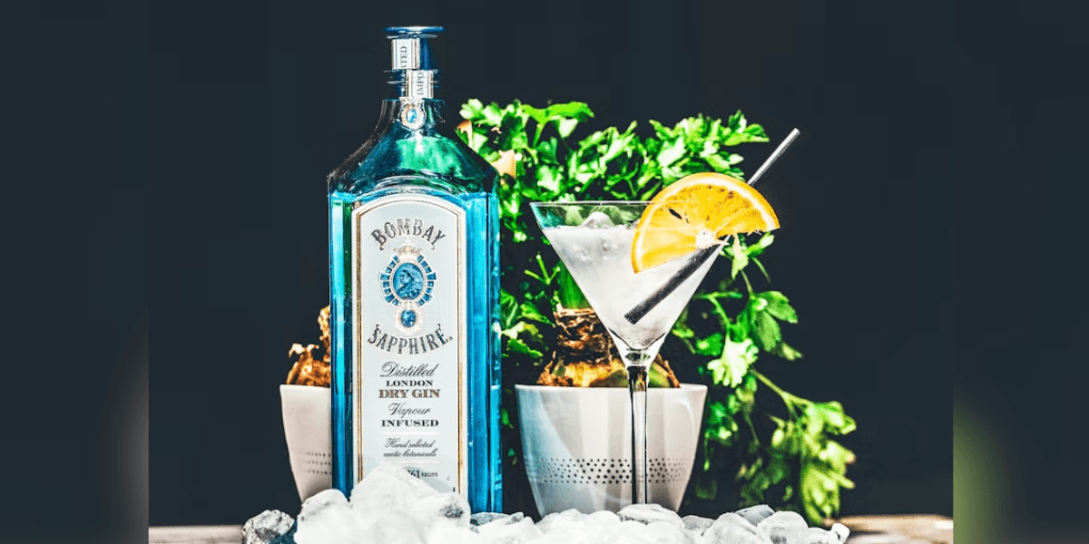Bombay Sapphire: Complete Review, Tasting Notes & Buying Guide