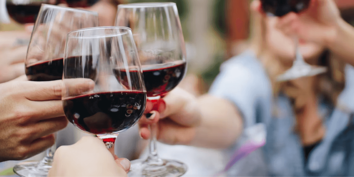 Why Is Red Wine Served At Room Temperature? Science Explained