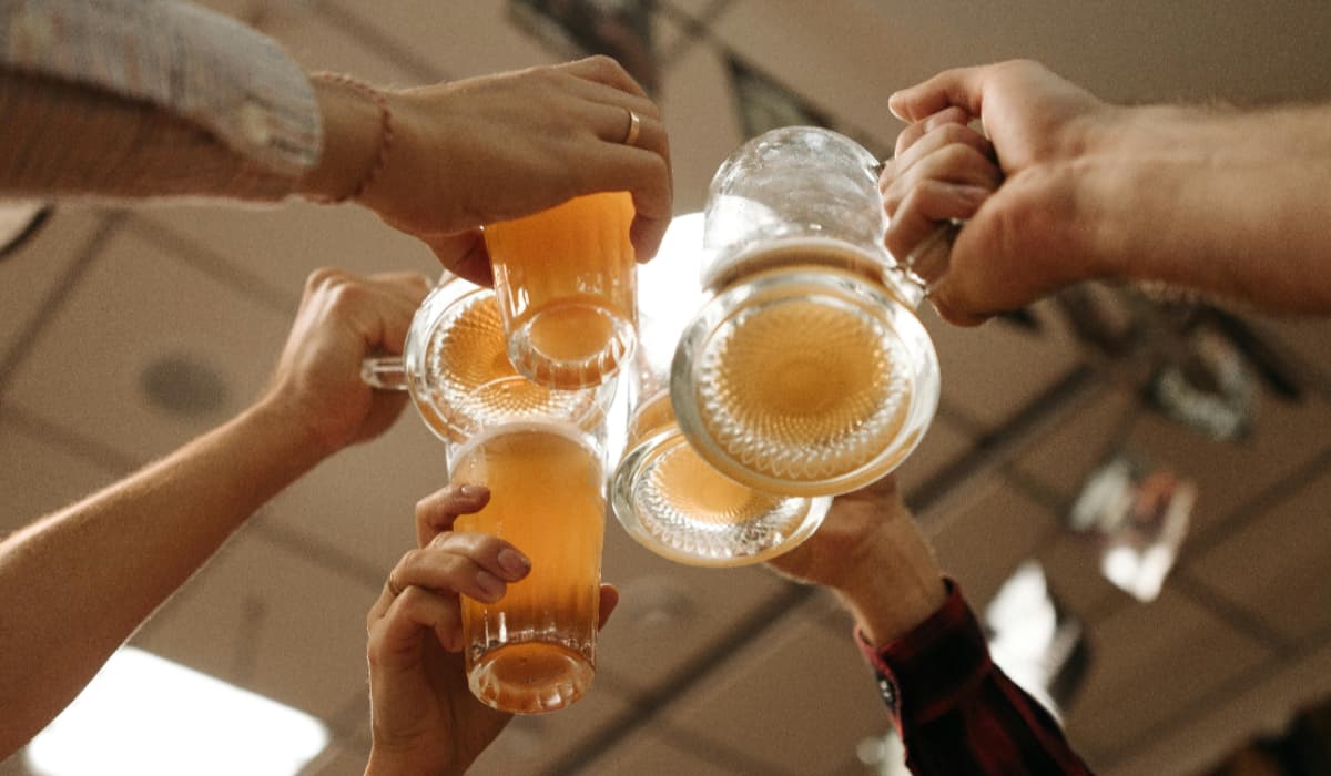 7 Places To Enjoy Happy Hours In Gurgaon In April