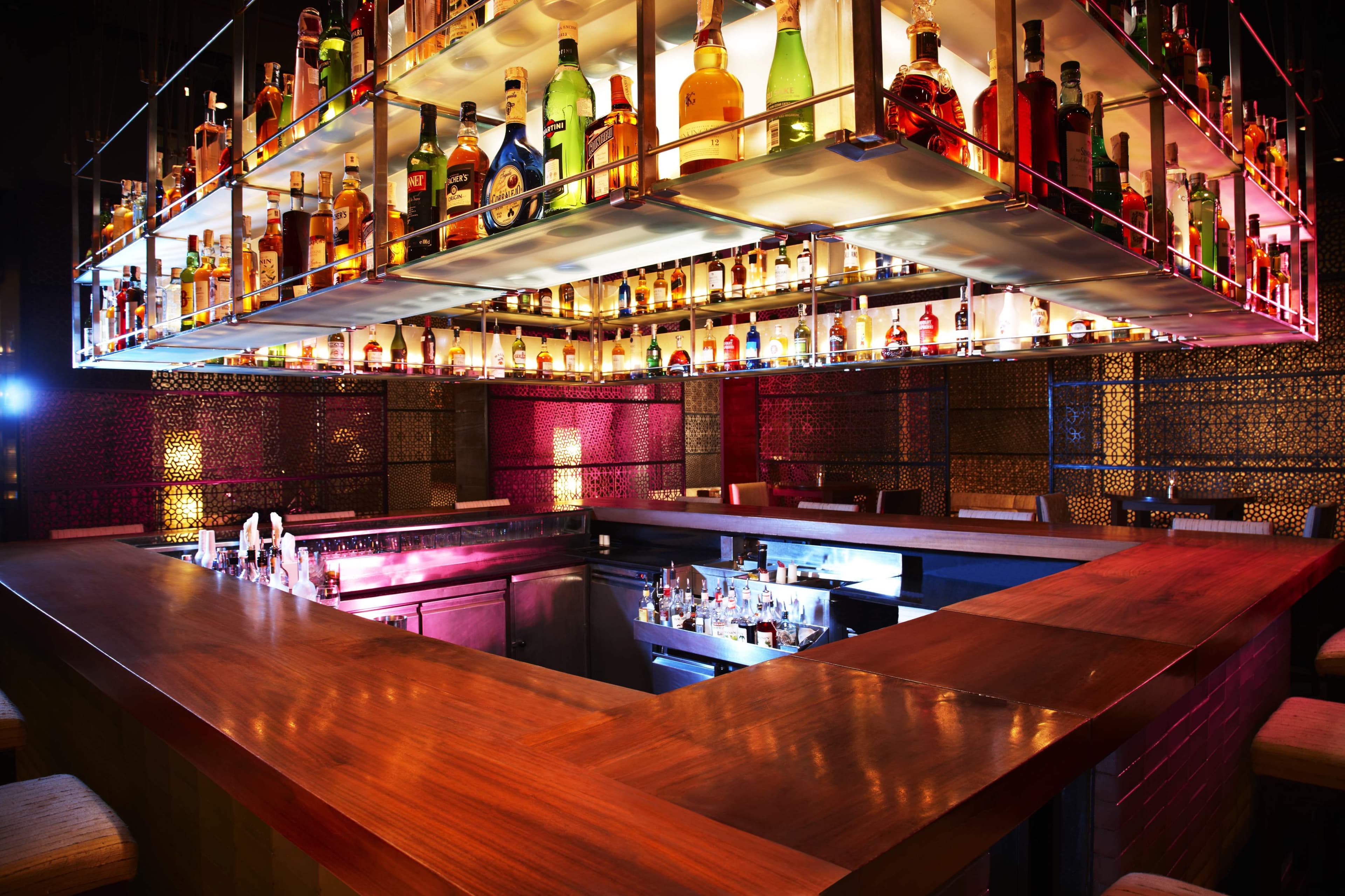 Best Pubs In Juhu