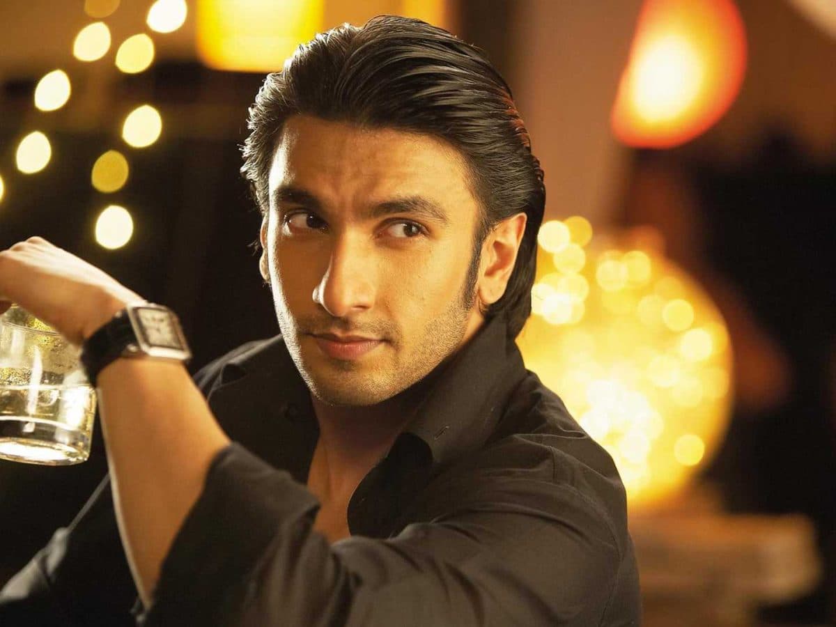 Favorite Drinks Of Bollywood Stars That You Must Try!