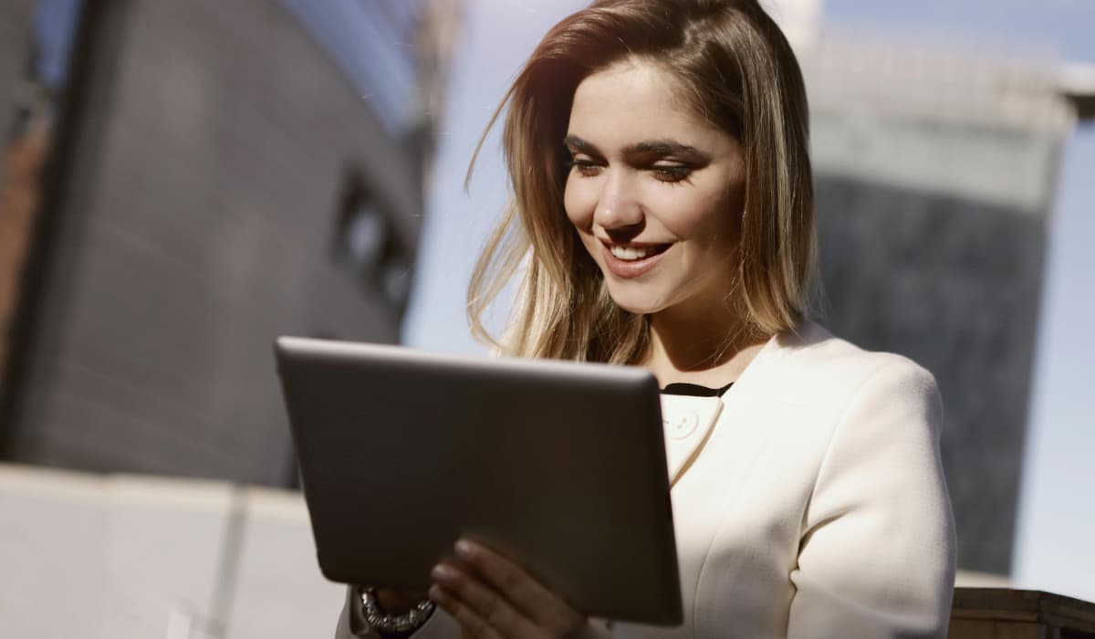 Hotel Communications Network Rolls Out In-Room Tablet Program For Alcohol Sampling In Hotels