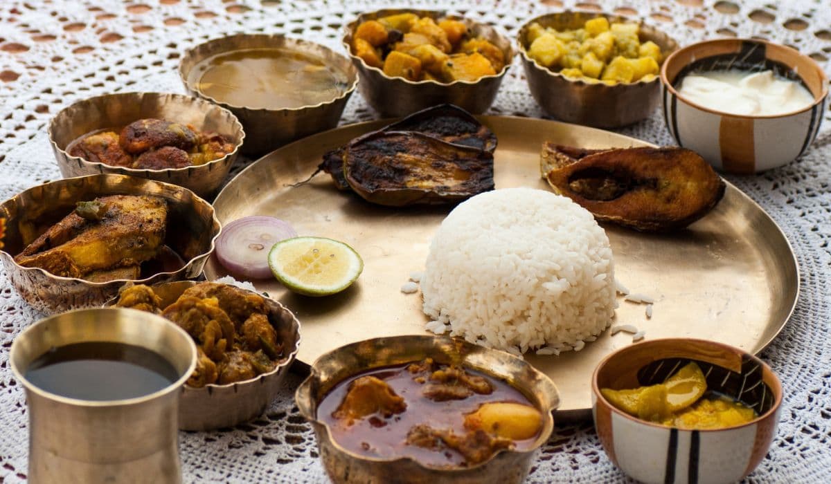 Best Bengali Food And Alcohol Pairings: 10 Combos To Try