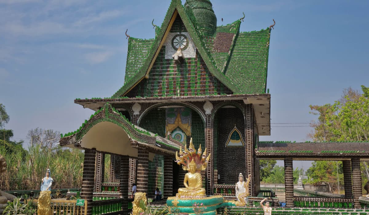 Simply Glass Apart! Wat Pa Maha Chedi Kaew, A Thai Temple Made Of 1.5 Million Beer Bottles!