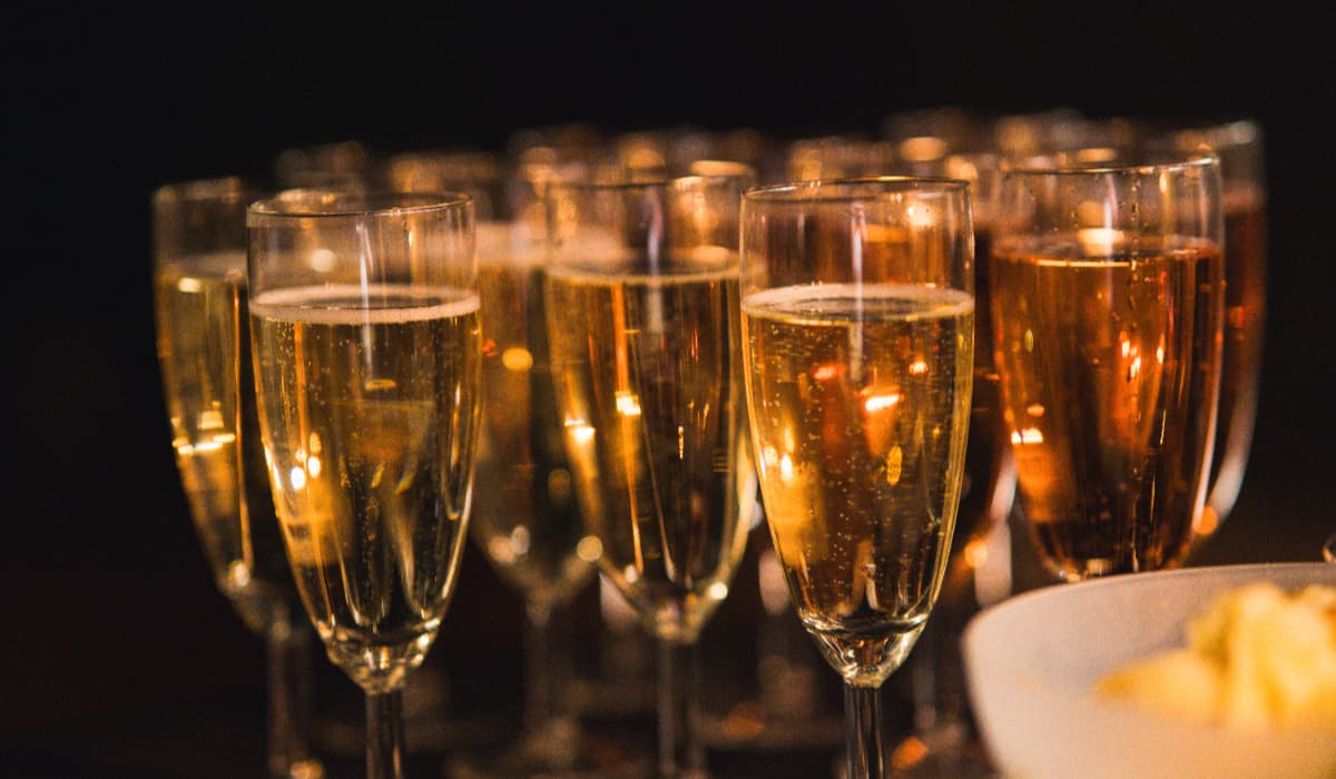 Why Does Champagne Get You Drunk Faster? The Science Behind The Bubbles