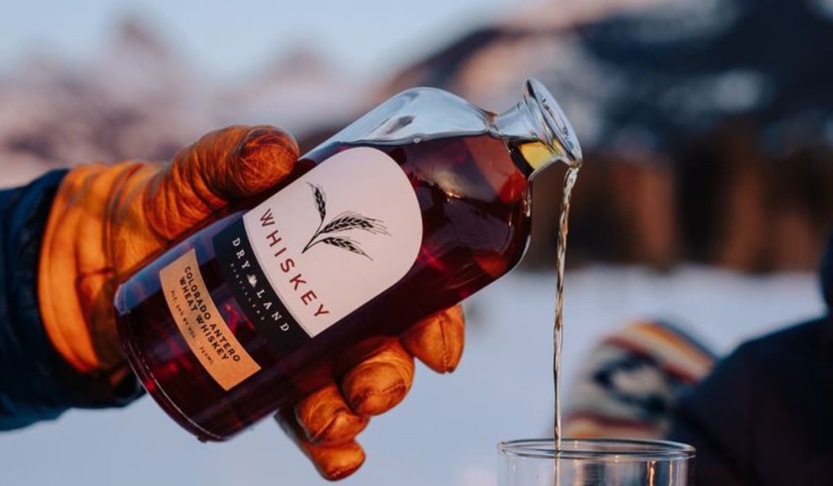 Does Alcohol Keep You Warm in Winter? The Truth Behind the Myth