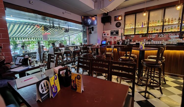 Bulldogs-Cafe-Bar.jpg