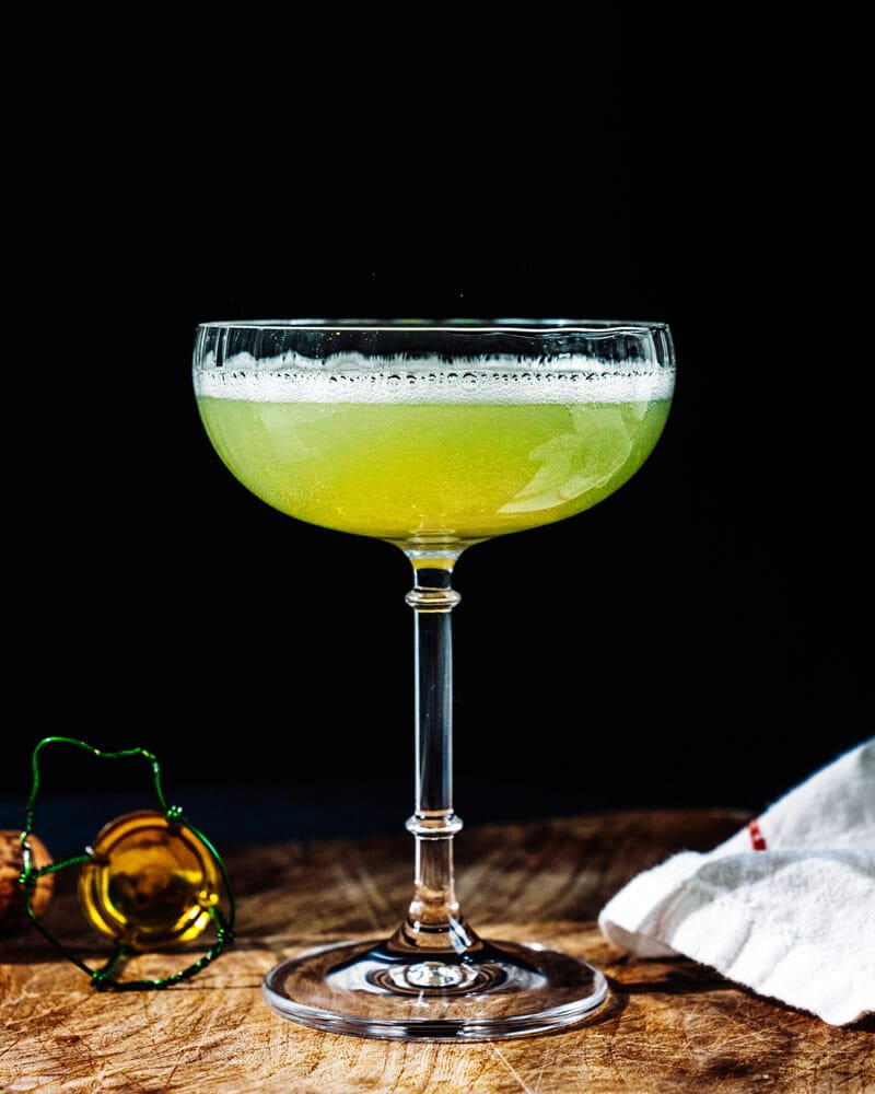 Death-in-the-Afternoon-Cocktail-1.png