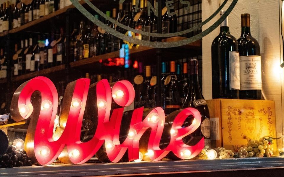 Dewars-Wine-Stores.jpg