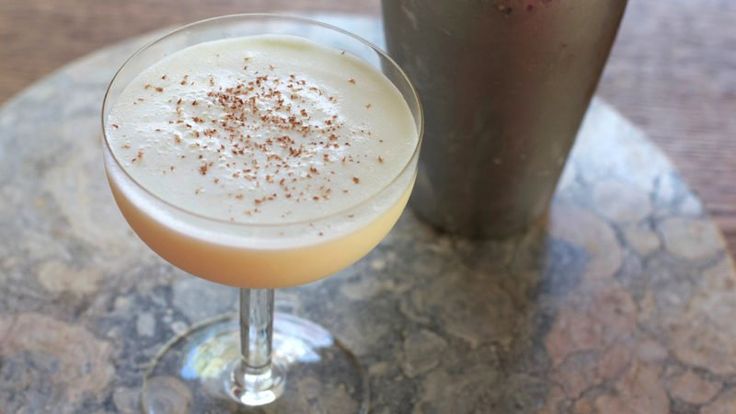 How-to-Make-a-Golden-Cadillac-the-Old-School-Drink-Thats-Making-a-Comeback.jpeg