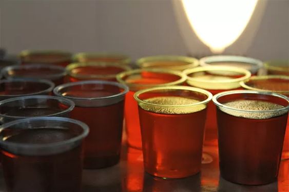 How-to-use-Vodka-Jello-Shots.jpg