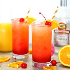 Juicy-Sundowner-Drink.jpg