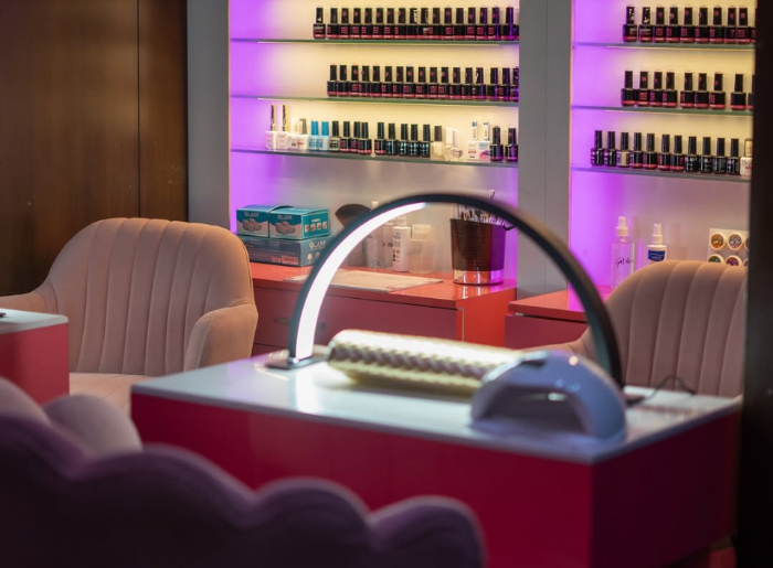 Miss-and-Mrs-Club-Nail-Salon.jpg