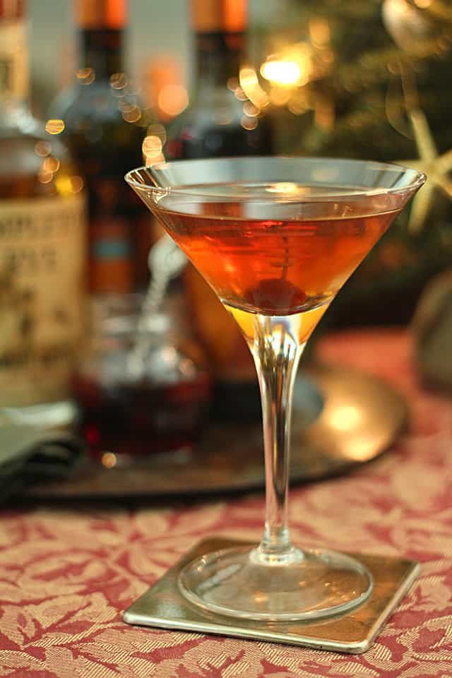 Perfect-Manhattan-Cocktail.jpg